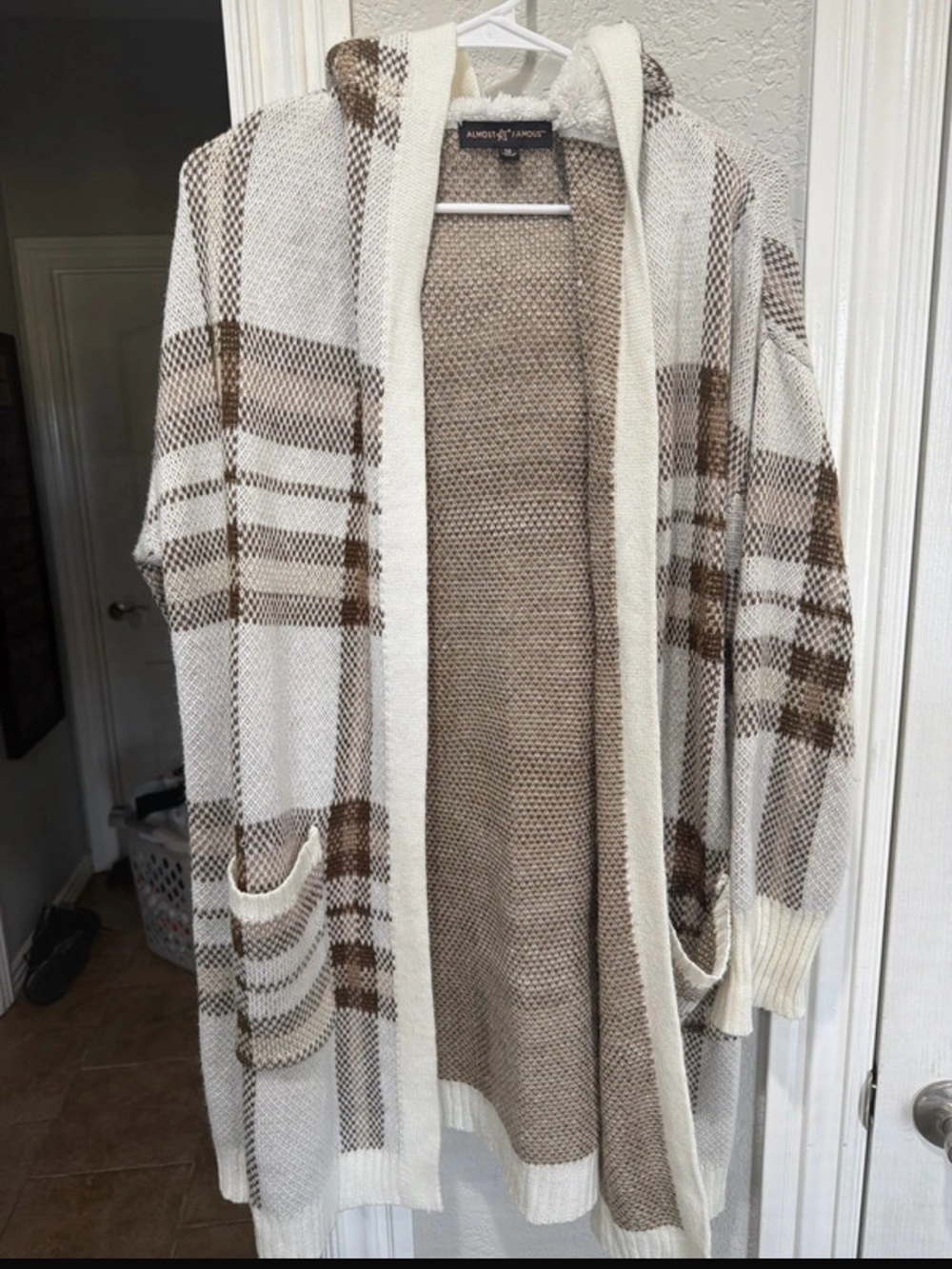 Almost Famous Cream & Brown Plaid Hooded Open-Front Sweater Cardigan 1x